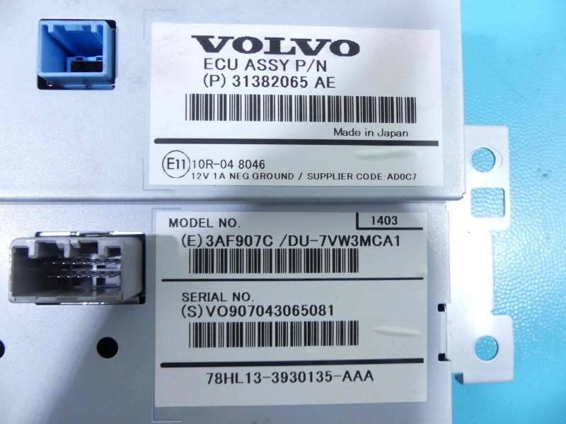 Монітор дисплей бортовий комп'ютер Volvo V60 31382065AE — фото деталі 4