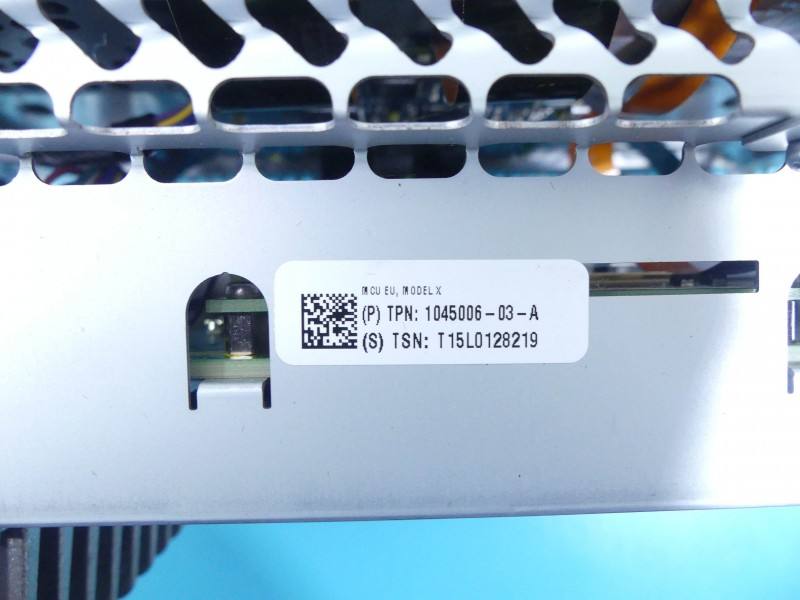 Монітор дисплей бортовий комп'ютер Tesla Model S 1045006-03-A — фото деталі 10