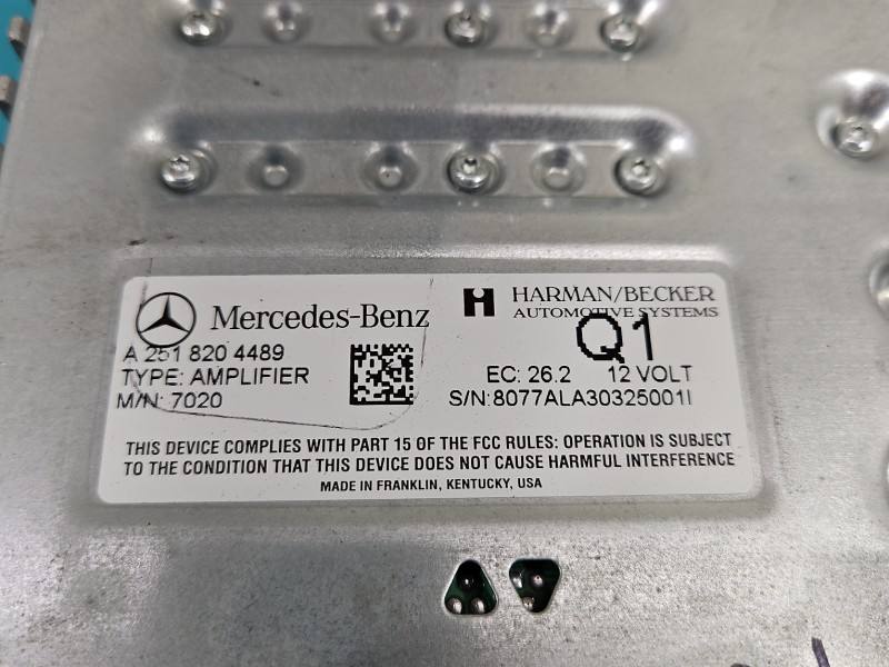 Аудіопідсилювач підсилювач звуку Mercedes R W251 A2518204489 — фото деталі 5
