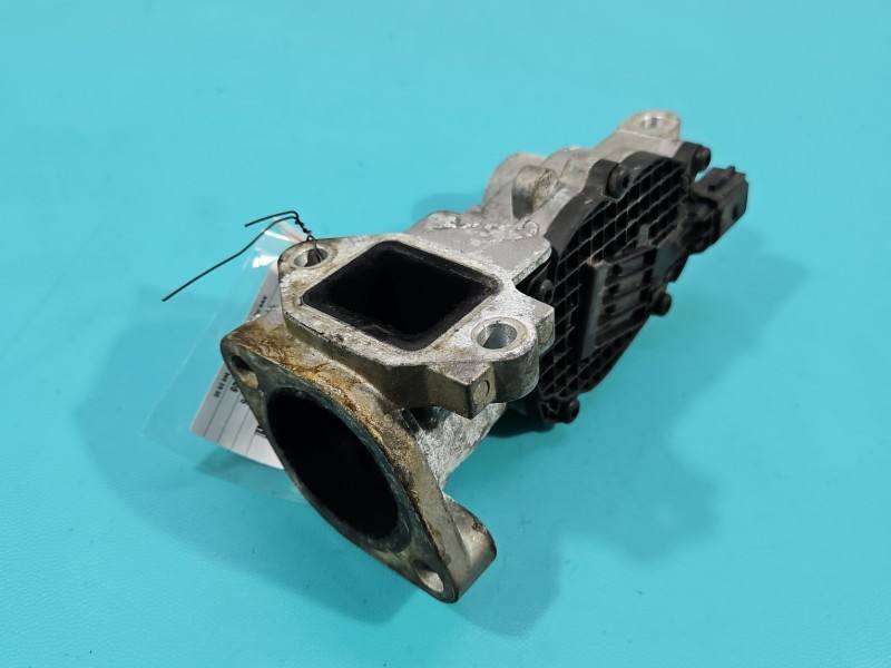 Клапан EGR Opel Astra J