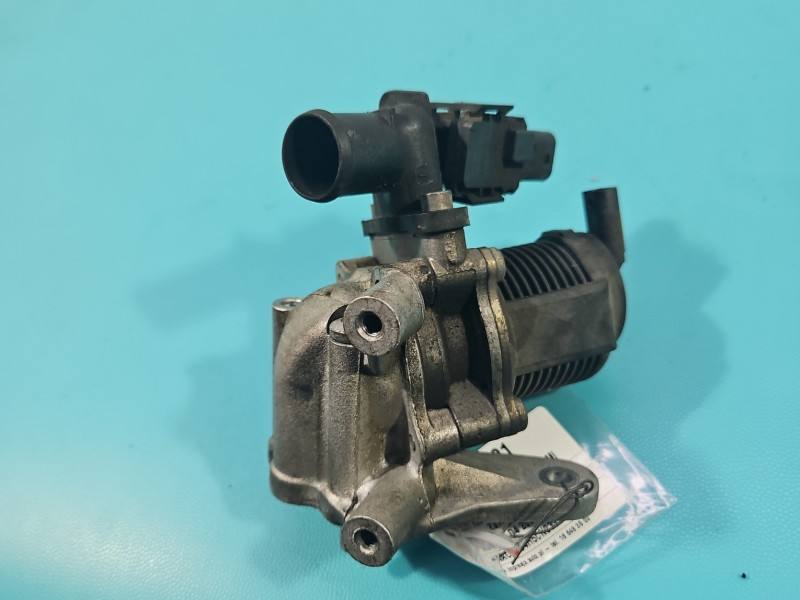 Клапан EGR Audi A8 D4 06H131097C