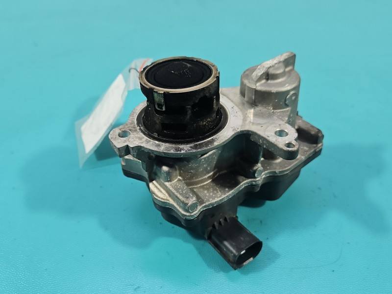 Клапан EGR Skoda Octavia 4 05L131501M
