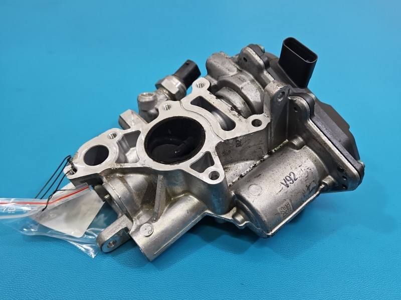 Клапан EGR Mercedes E W213 A2C12988100