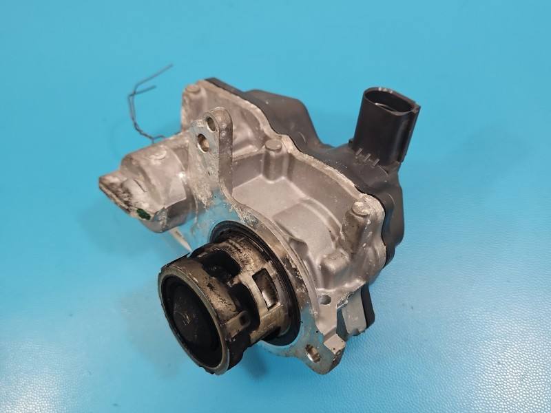 Клапан EGR Skoda Superb 4 05L131501M