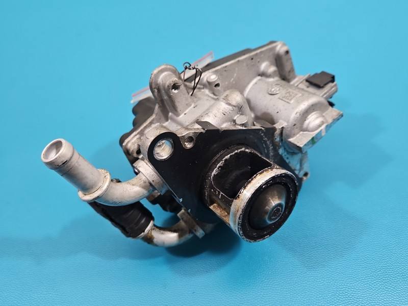 Клапан EGR Renault Trafic 147102175R