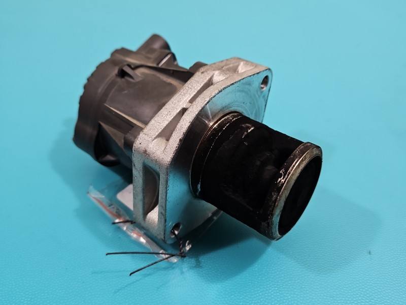 Клапан EGR Jeep Grand Cherokee K5T70977
