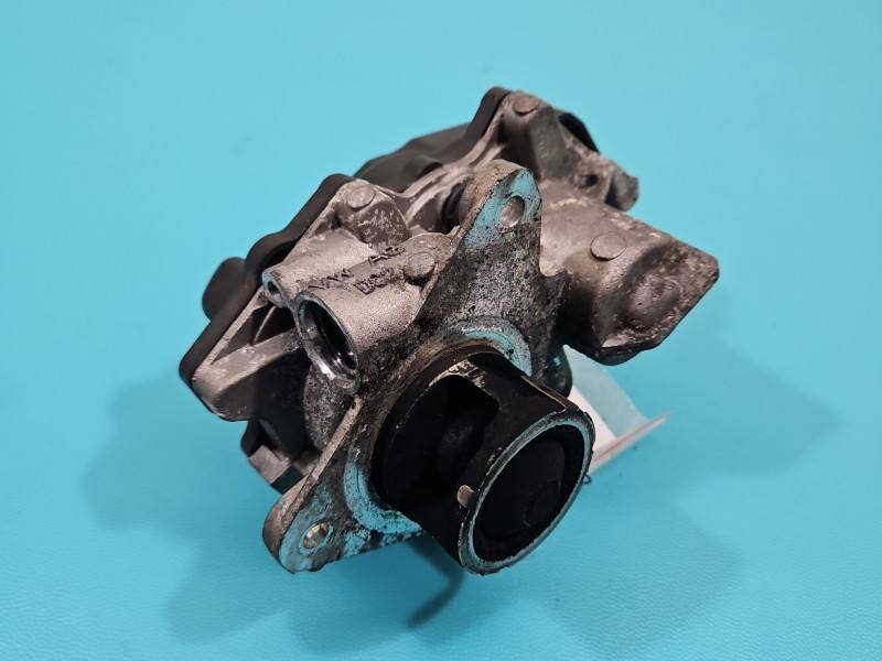 Клапан EGR Skoda Octavia 3 04L131501S