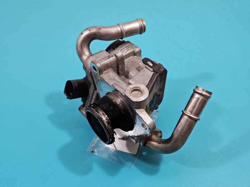 Клапан EGR Volkswagen Passat B8 04L131501R