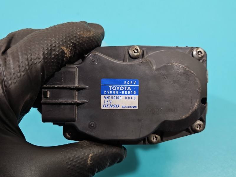 Клапан EGR Toyota Avensis T27 25800-0R010 — фото деталі 3