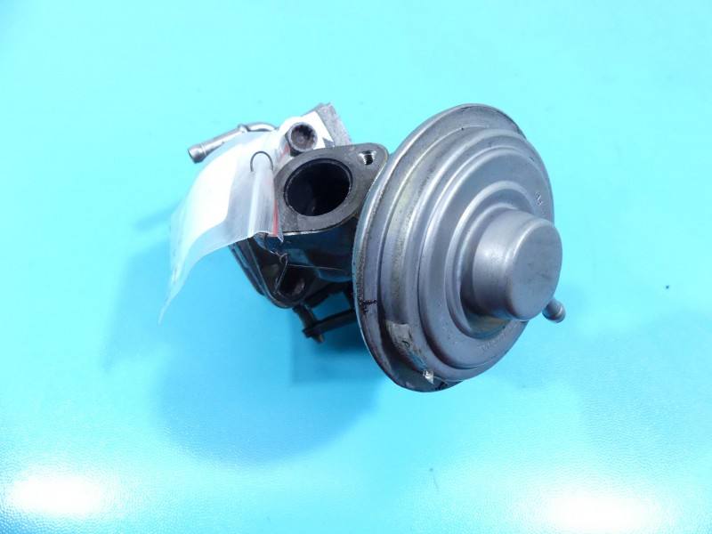 Клапан EGR Audi A8 D3 059131063B