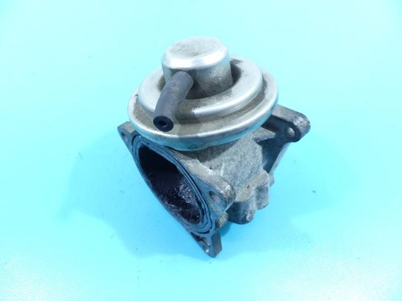 Клапан EGR Volkswagen Touran 038131501AN