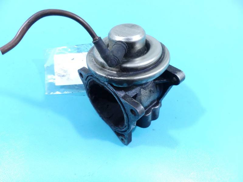 Клапан EGR Chrysler Sebring 038131501AN