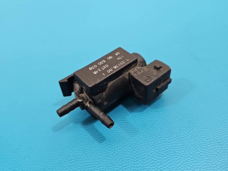 Вакуумный клапан Opel Vectra C 90530039