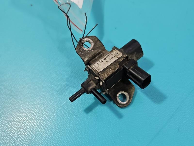 Вакуумний клапан Ford Mondeo 702256510