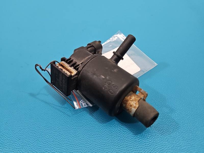 Вакуумный клапан Kia Ceed 29010-08200