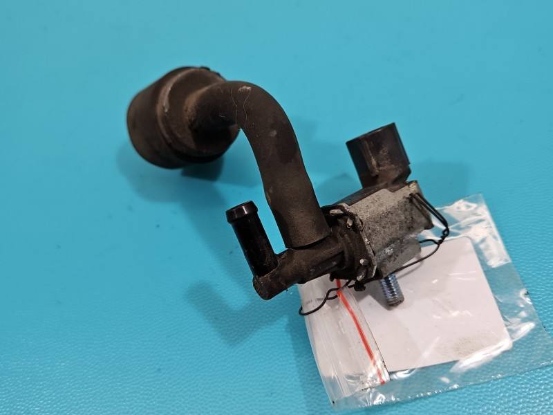 Вакуумный клапан Mitsubishi ASX K5T48395