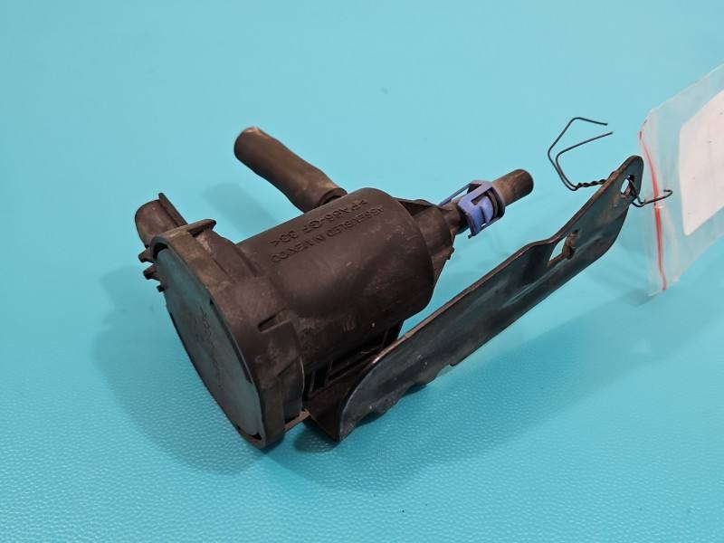 Вакуумний клапан Chrysler Voyager 4891741AA