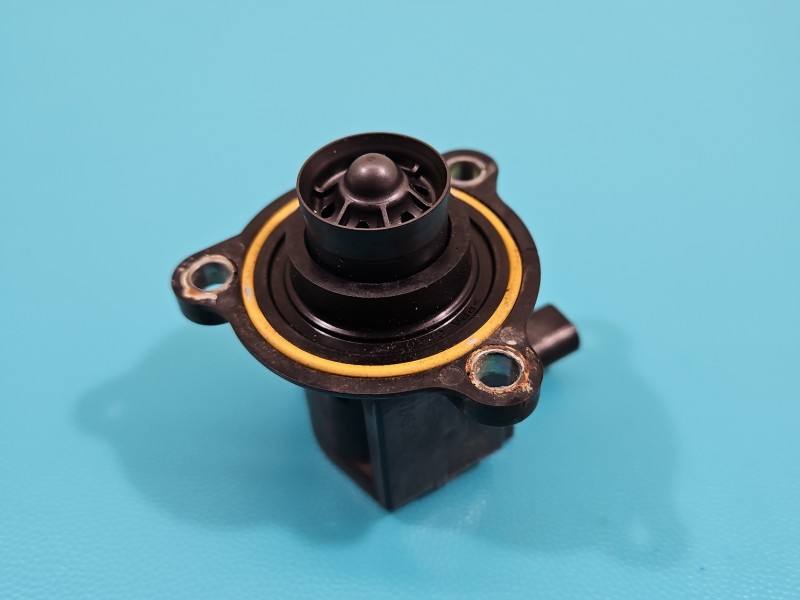 Вакуумний клапан Ford Fusion CJ5G-9U465-BA