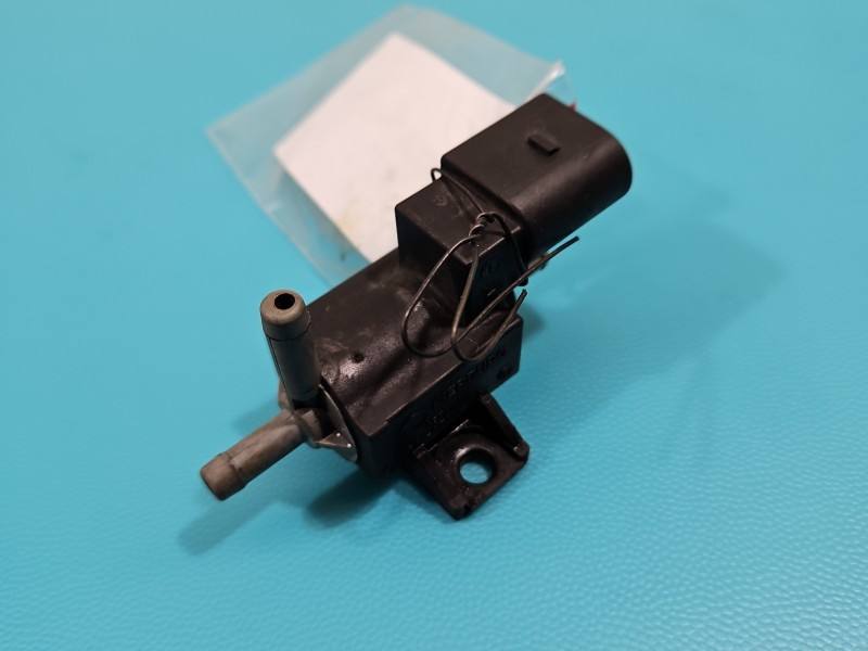 Вакуумний клапан Seat Altea 06F906283F