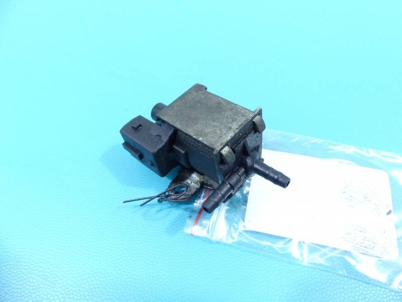 Вакуумный клапан Audi A4 B7 028906283Q
