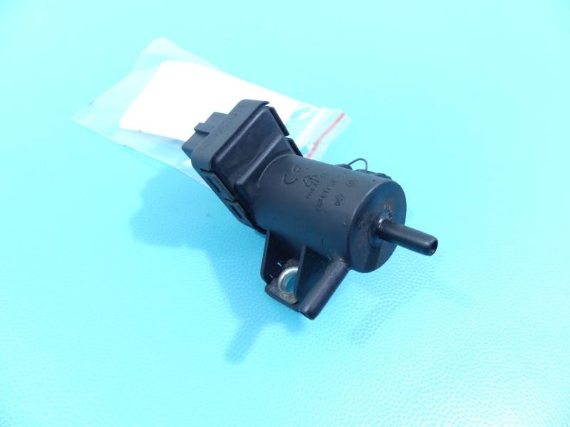 Вакуумный клапан Nissan Qashqai 8200762162