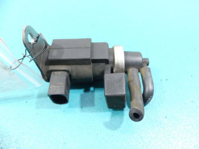 Вакуумний клапан турбіни Audi A8 D3 057906630A