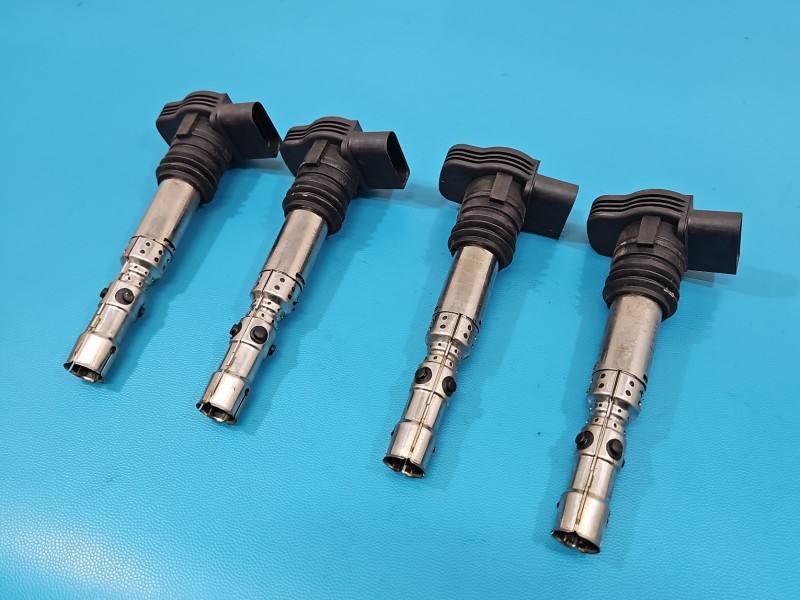 Котушка запалювання модуль Volkswagen Passat B5 06A905115D