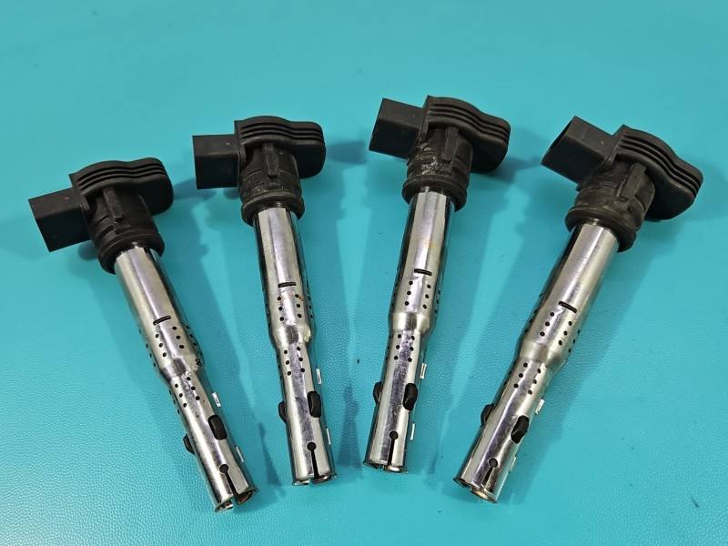 Катушка зажигания модуль Seat Altea 07K905715D