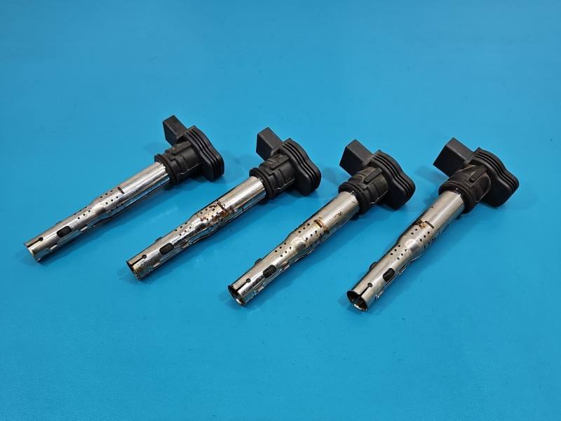 Котушка запалювання модуль Audi A8 D4 0040102033