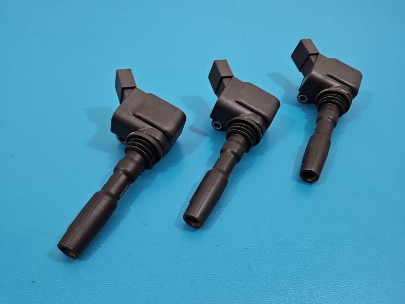 Котушка запалювання модуль Skoda Scala 04E905110P