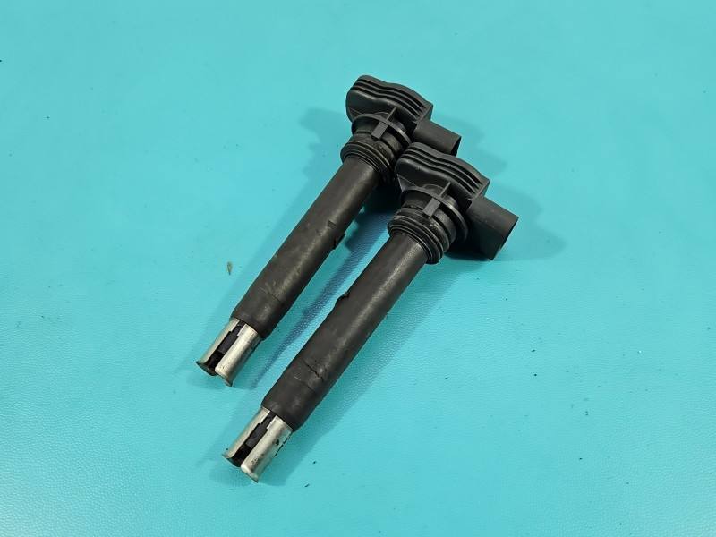 Котушка запалювання модуль Volkswagen Passat B7 06H905115A