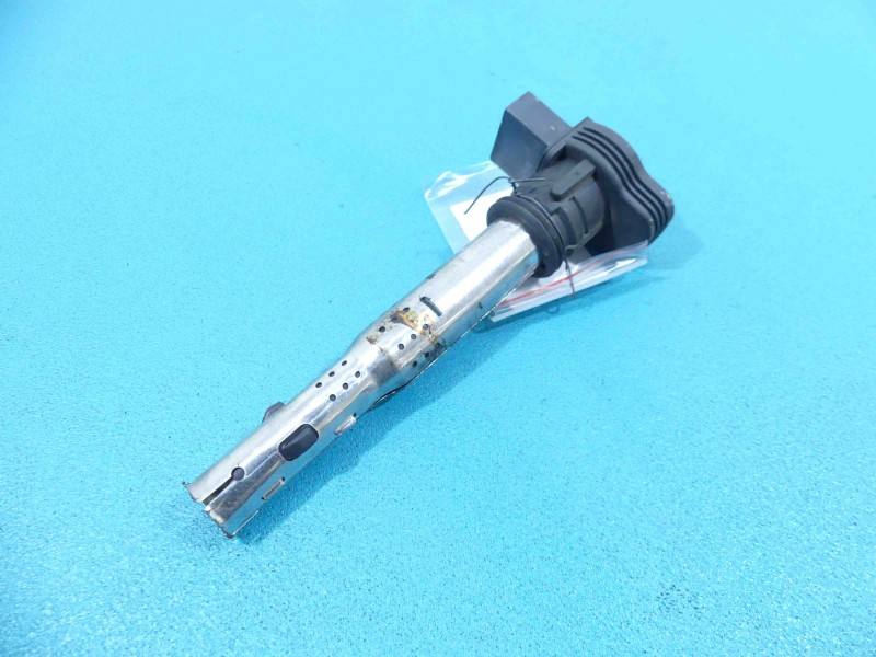 Котушка запалювання модуль Volkswagen Passat B6 07K905715D
