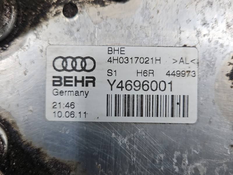 Масляний радіатор теплообмінник Audi A6 C7 4H0317021H — фото деталі 8