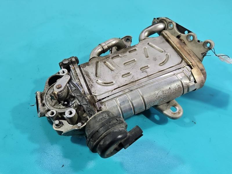 Радіатор EGR вихлопних газів Mercedes E W213 A6541407600 — фото деталі 3