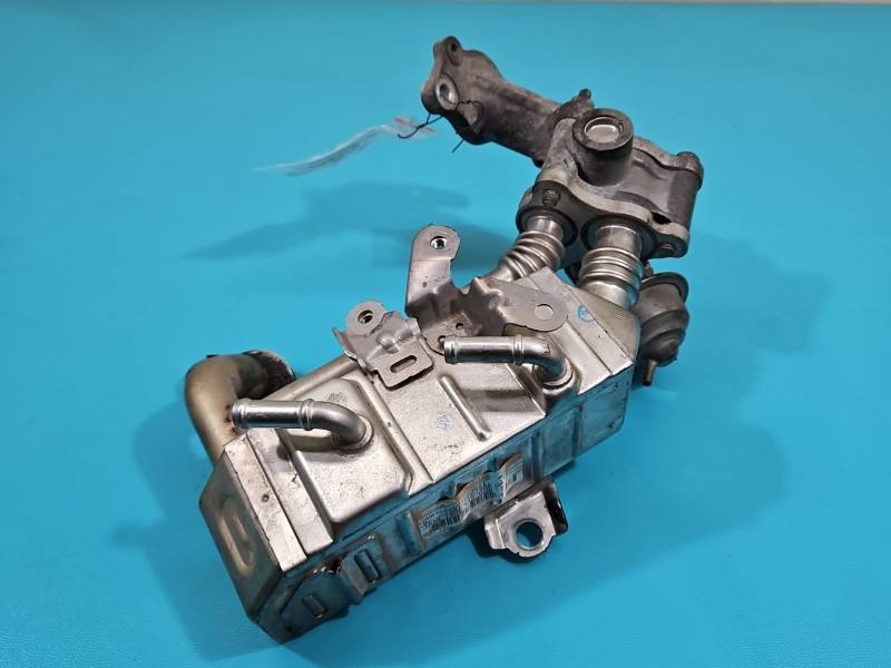 Радіатор EGR вихлопних газів Toyota Auris 25601-33071