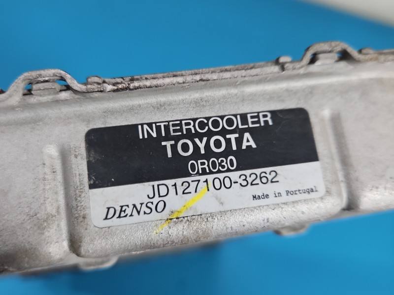 Интеркулер радиатор Toyota Verso 127100-3262 — фото детали 3