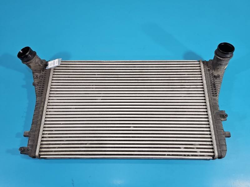 Інтеркулер радіатор Volkswagen Passat B7 1K0145803BN
