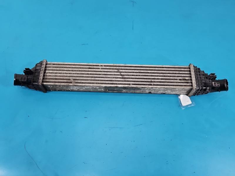 Інтеркулер радіатор Fiat Freemont P5887001