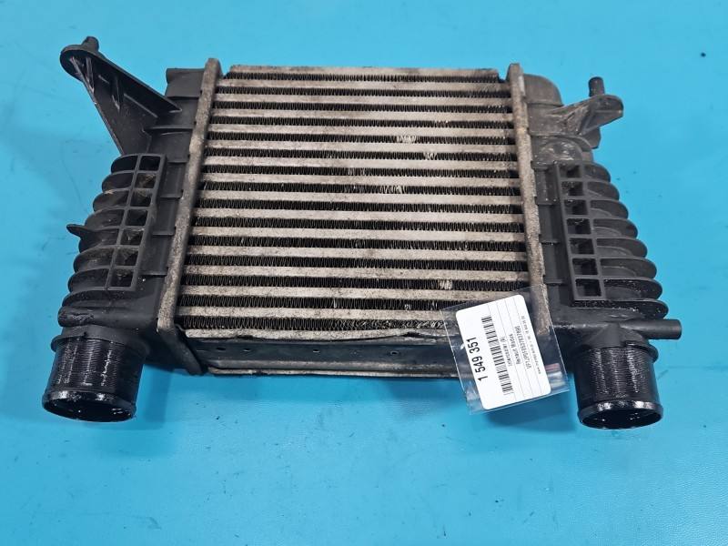 Интеркулер радиатор Renault Modus 8200471885-A