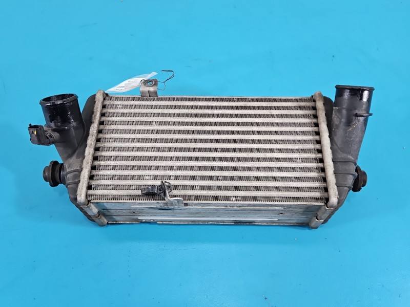 Интеркулер радиатор Hyundai I30 28270-2A570