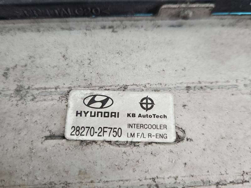 Інтеркулер радіатор Hyundai Ix35 28270-2F750 — фото деталі 3