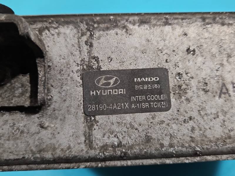 Інтеркулер радіатор Hyundai H1 28190-4A21X — фото деталі 3