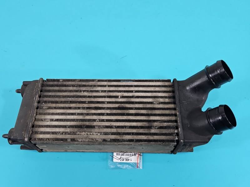Интеркулер радиатор Peugeot Partner