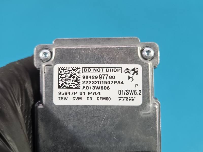 Передня камера радар ADAS Peugeot Rifter 9842997780 — фото деталі 6