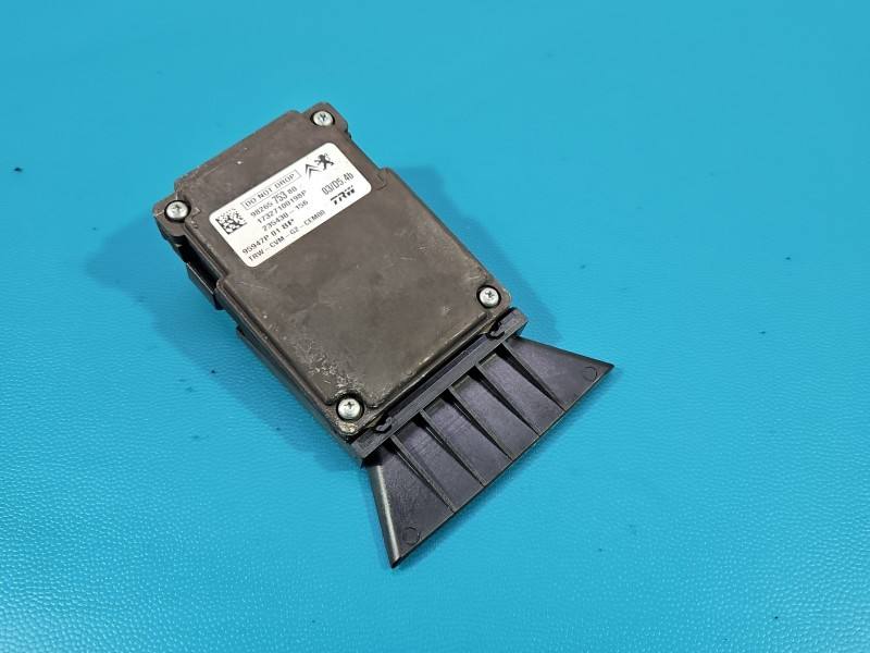 Передня камера радар ADAS Opel Grandland 9826575380