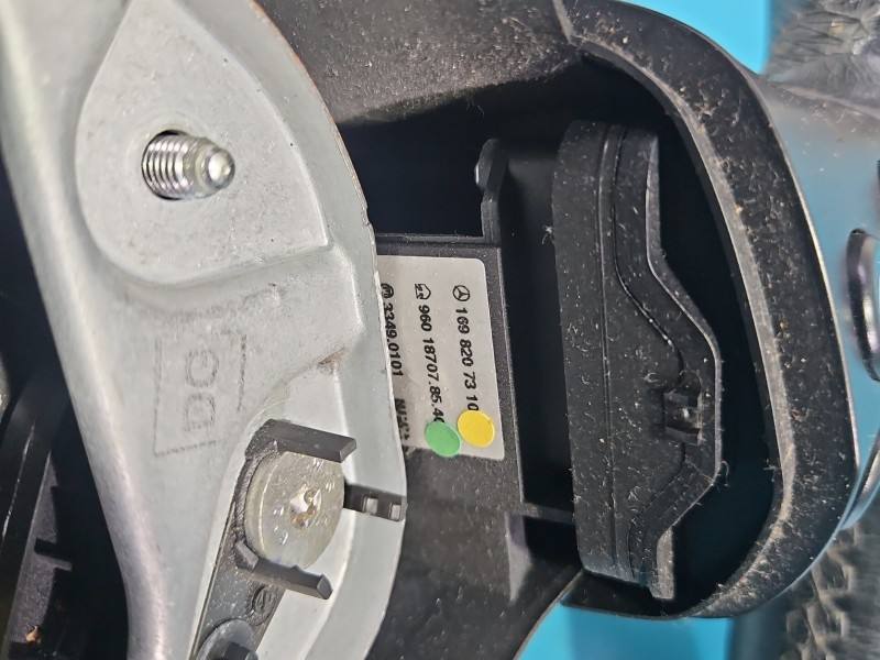Кермо Mercedes A W169 A1694600503 — фото деталі 11