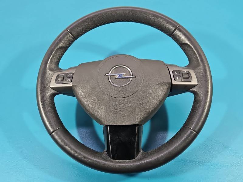 Руль Opel Astra H 13111340