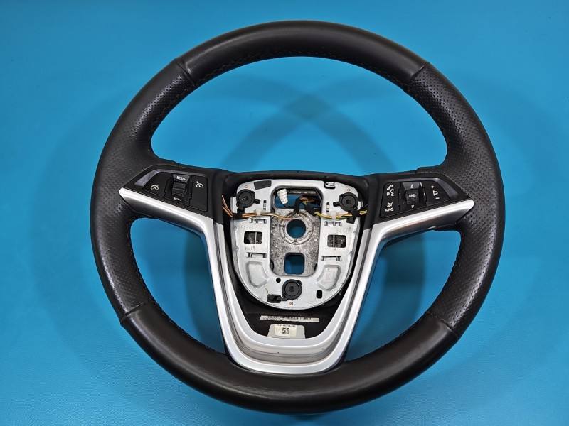 Кермо Opel Meriva B 13351023