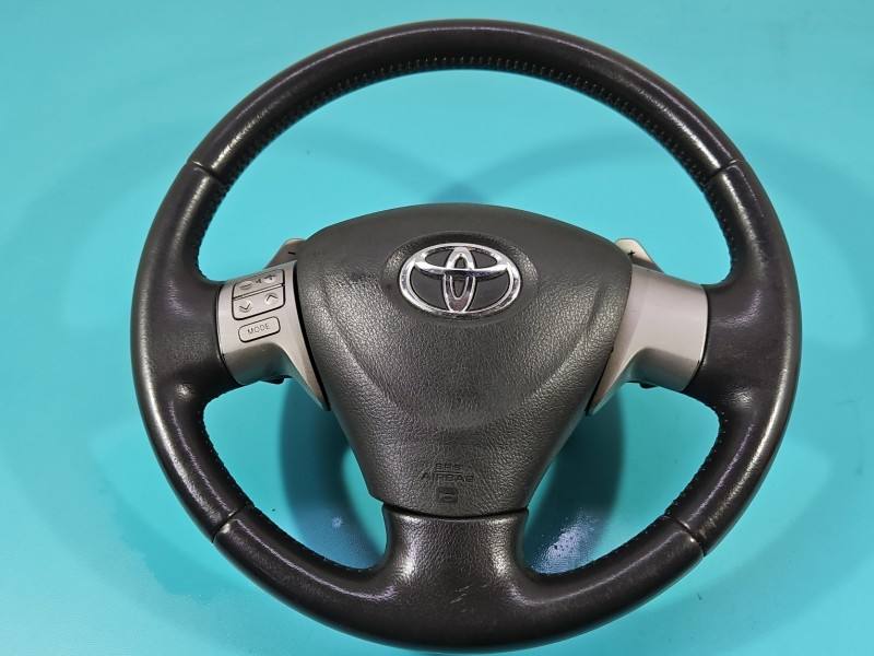 Руль Toyota Auris 45130-02290-B0