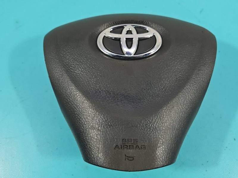 Руль Toyota Auris — фото детали 12